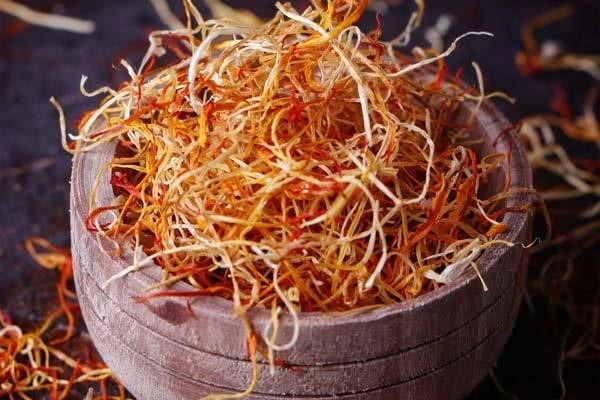 عوارض ریشه زعفران